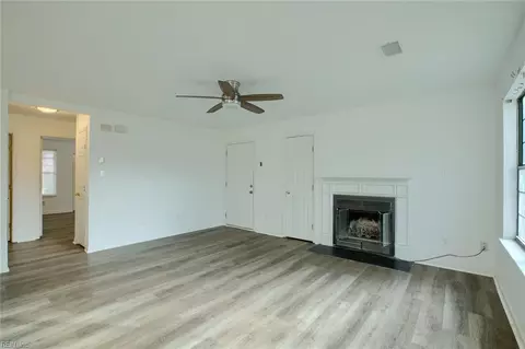 231 Lantana Ln #A, Hampton, VA 23669 photo 9