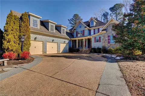 5104 Summer Garden Pl, Suffolk, VA 23434