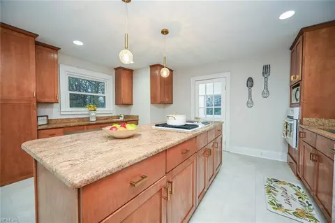 322 Hill St, Suffolk, VA 23434 photo 9