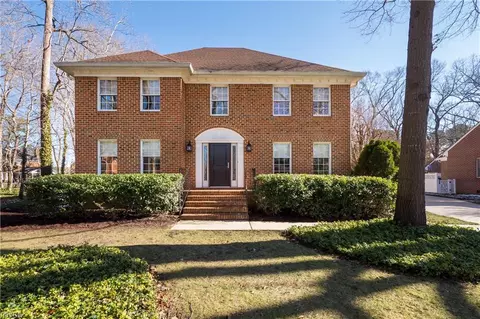 3017 King Richard Way, Chesapeake, VA 23321