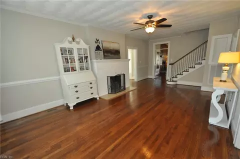 135 Hampton Roads Ave, Hampton, VA 23661 photo 8
