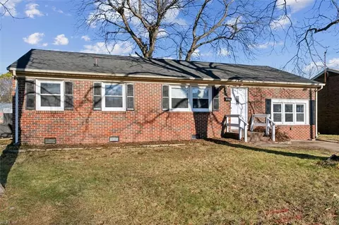 131 Valirey Dr, Hampton, VA 23669