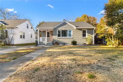 223 Pocahontas Pl, Hampton, VA 23661