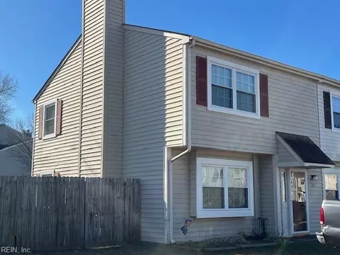 703 Spence Cir, Virginia Beach, VA 23462