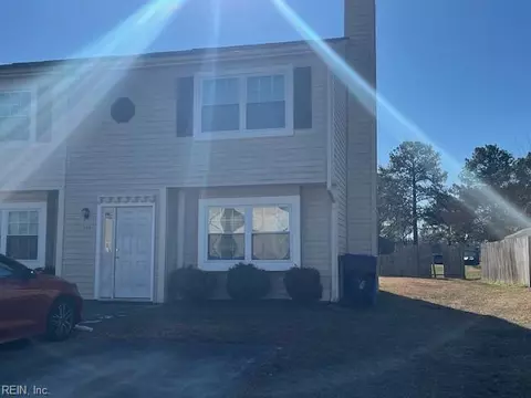 709 Spence Cir, Virginia Beach, VA 23462