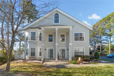 413 Seahorse Rn Run, Chesapeake, VA 23320