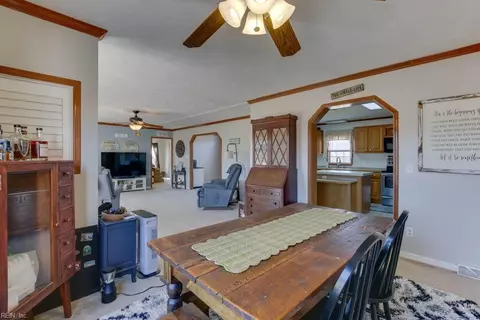Dining - 9182 Doles Rd, Ivor, VA 23866 photo 3 of 4