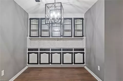 Dining - 10 Covenant Ct, Hampton, VA 23666 photo 1 of 1