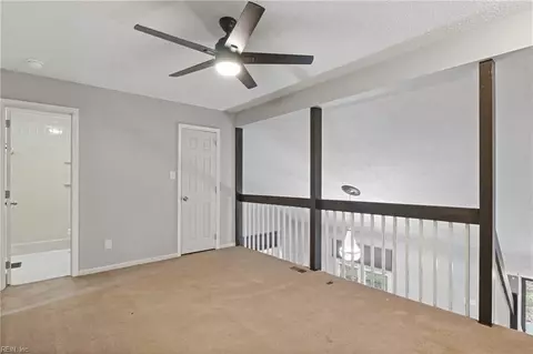 Entry Way - 10 Covenant Ct, Hampton, VA 23666 photo 6 of 6