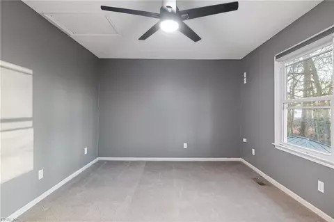 Bedroom - 10 Covenant Ct, Hampton, VA 23666 photo 2 of 4