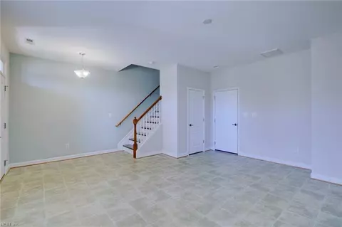 Living - 104 Aqua Ct, Hampton, VA 23666 photo 2 of 6