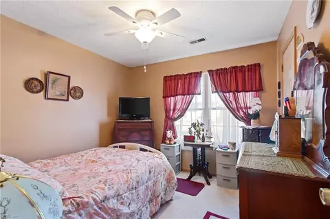 Bedroom - 13 Tupelo Cir, Hampton, VA 23666 photo 1 of 5