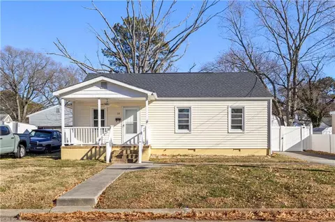 14 Laurel Dr, Hampton, VA 23669