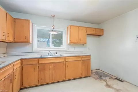210 Thomas Nelson Ln, Williamsburg, VA 23185 photo 10