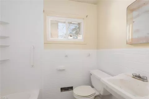 210 Thomas Nelson Ln, Williamsburg, VA 23185 photo 14