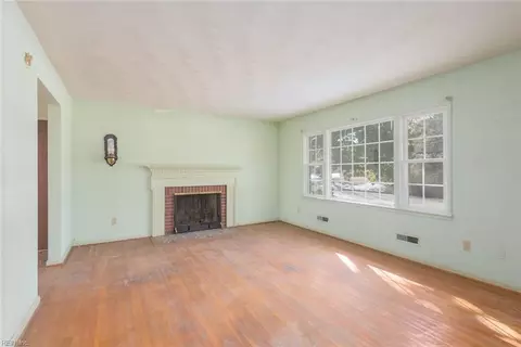 210 Thomas Nelson Ln, Williamsburg, VA 23185 photo 4