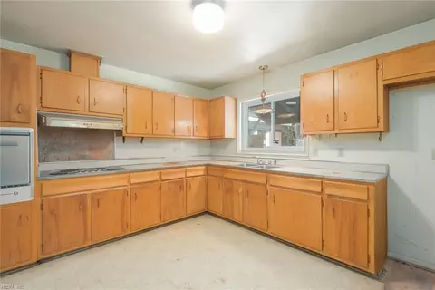 210 Thomas Nelson Ln, Williamsburg, VA 23185 photo 8