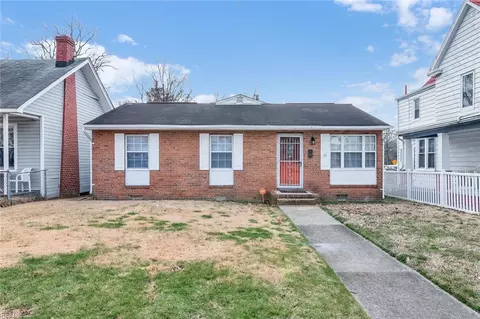 73 Poplar Ave, Newport News, VA 23607
