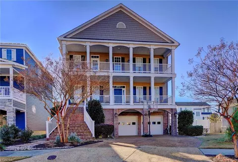 9538 Bay Point Dr, Norfolk, VA 23518