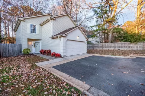 900 Fallcreek Rn Run, Chesapeake, VA 23322 photo 1