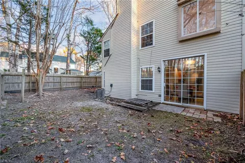 900 Fallcreek Rn Run, Chesapeake, VA 23322 photo 20