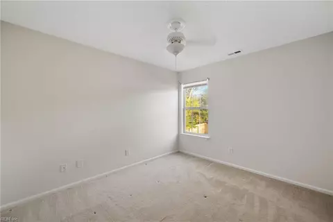 900 Fallcreek Rn Run, Chesapeake, VA 23322 photo 13