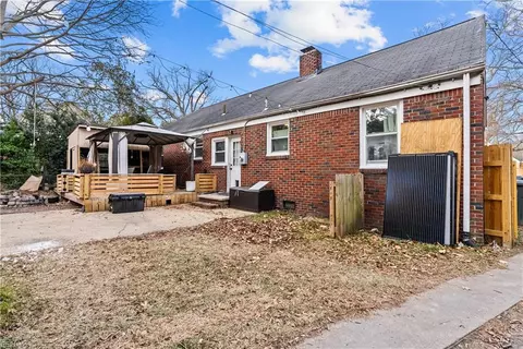 Exterior - 8820 Commodore Dr, Norfolk, VA 23503 photo 13 of 13