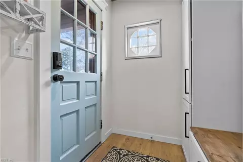 Entry Way - 8820 Commodore Dr, Norfolk, VA 23503 photo 2 of 2
