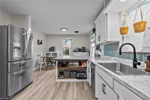 Kitchen - 8820 Commodore Dr, Norfolk, VA 23503 photo 6 of 6