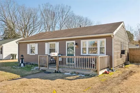 Exterior - 1904 Andrews Blvd, Hampton, VA 23663 photo 2 of 10