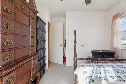 Bedroom - 1904 Andrews Blvd, Hampton, VA 23663 photo 4 of 7