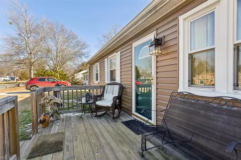 Exterior - 1904 Andrews Blvd, Hampton, VA 23663 photo 3 of 10