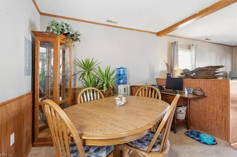 Dining - 1904 Andrews Blvd, Hampton, VA 23663 photo 2 of 2