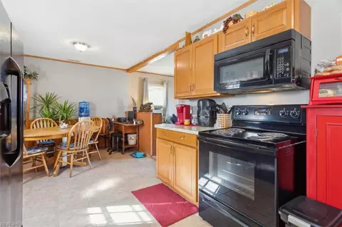 Kitchen - 1904 Andrews Blvd, Hampton, VA 23663 photo 1 of 1