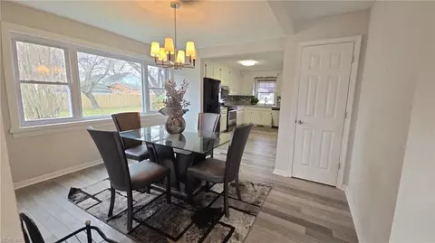 Dining - 644 Rolfe St, Hampton, VA 23661 photo 1 of 2