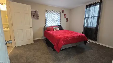 Bedroom - 644 Rolfe St, Hampton, VA 23661 photo 1 of 8