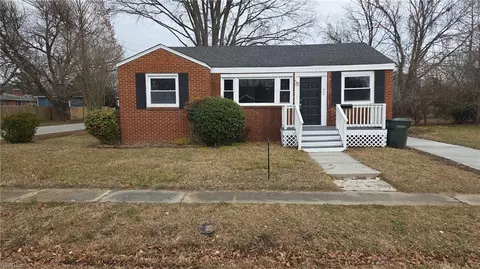 Exterior - 644 Rolfe St, Hampton, VA 23661 photo 3 of 6