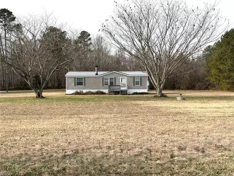 17086 Hunting Quarter Rd, Yale, VA 23897