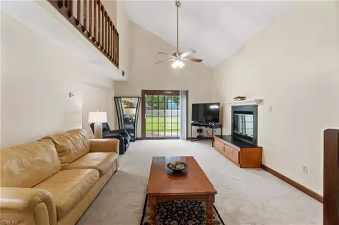 4228 Old Lyne Rd, Virginia Beach, VA 23453