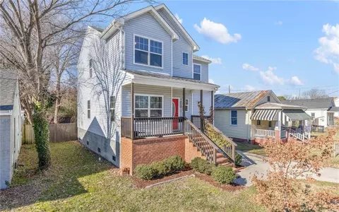 2308 Chestnut St, Portsmouth, VA 23704