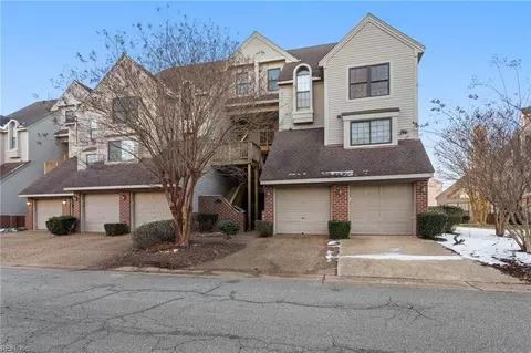 742 Brookside Dr #104, Newport News, VA 23602