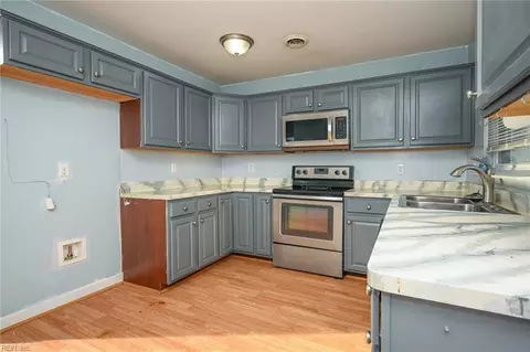 Kitchen - 804 Morris St, Hampton, VA 23663 photo 1 of 2