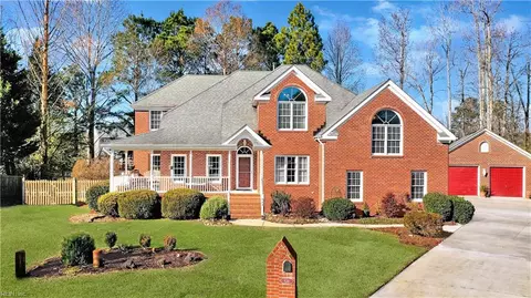 824 Wakedale Arch Arch, Chesapeake, VA 23322