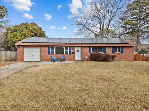 3848 Anson Ln, Virginia Beach, VA 23452