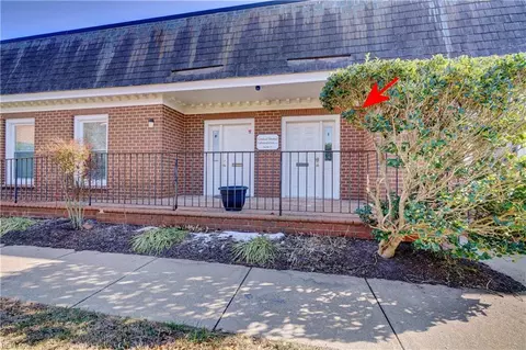 3802 Poplar Hill Rd #G, Chesapeake, VA 23321
