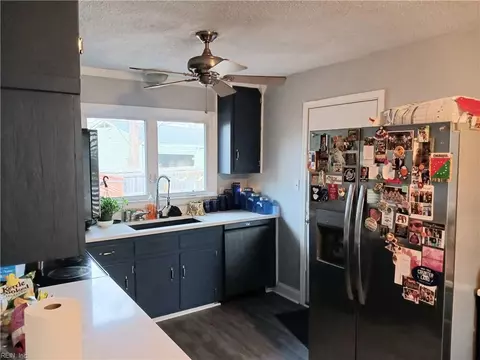 90 Fort Worth St, Hampton, VA 23669 photo 3