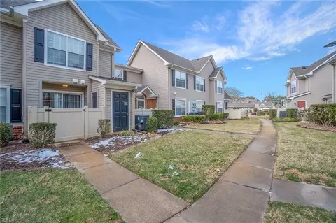 3829 Lasalle Dr #105, Virginia Beach, VA 23453