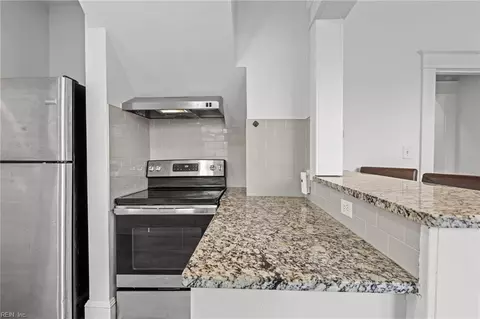818 W 26th St, Norfolk, VA 23517 photo 11