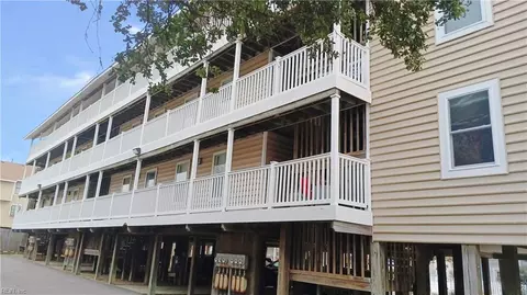 2246 E Ocean View Ave #201, Norfolk, VA 23518