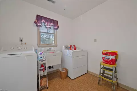 10 Sarfan Dr, Hampton, VA 23664 photo 20